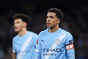 B体育综合赛事-ESPN：里科-刘易斯在曼城经历了沮丧赛季，将探索离队的选择